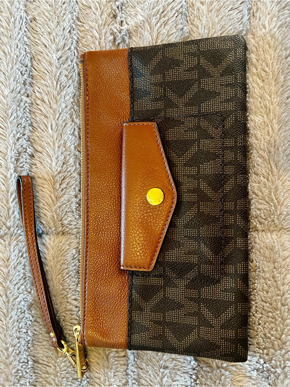 Michael Kors Black & Brown Signature Wristlet Clutch